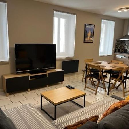Bel Appartement 2 Chambres Au Coeur Du Village Eyragues Eksteriør bilde