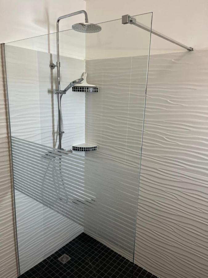 Bel Appartement 2 Chambres Au Coeur Du Village Eyragues Eksteriør bilde