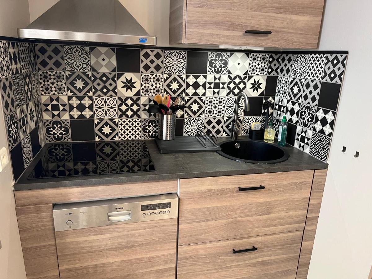 Bel Appartement 2 Chambres Au Coeur Du Village Eyragues Eksteriør bilde